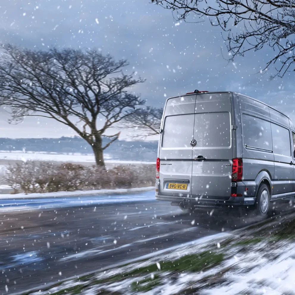Volkswagen Crafter in de sneeuw