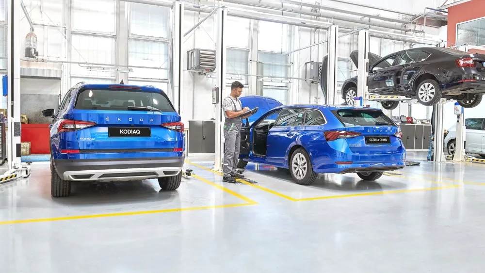 Škoda Kodiaq, Octavia en Octavia in een werkplaats